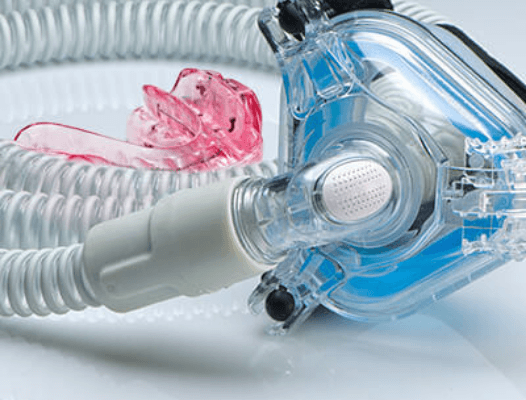 CPAP face mask and oral appliance for sleep apnea therapy